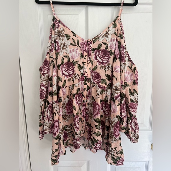 Torrid Babydoll Cold Shoulder Top Size 3 - Picture 4 of 5